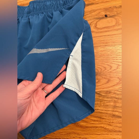 Nike Dri Fit City Core Lined Running Shorts Blue size Small - Picture 3 of 12